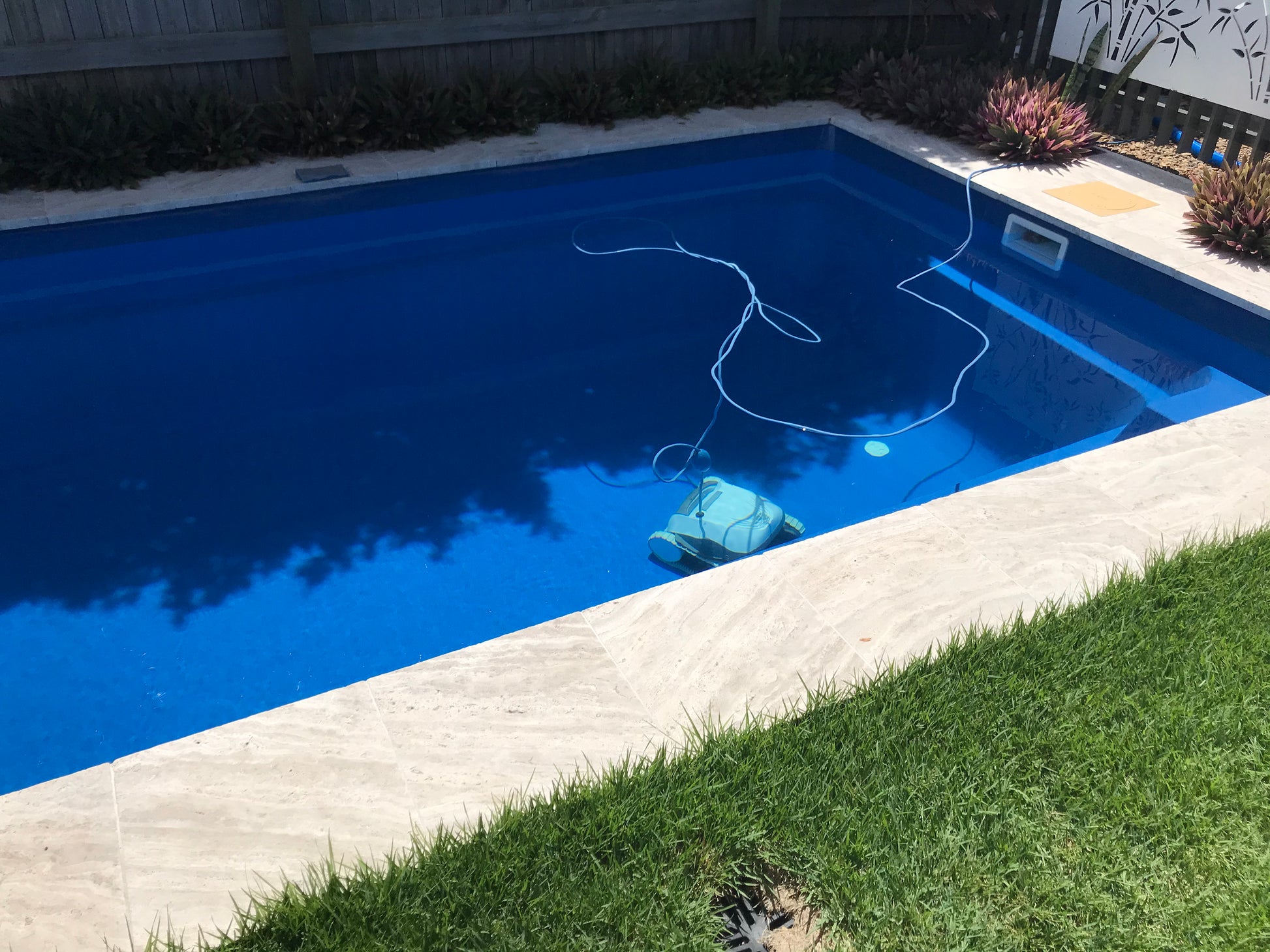 UMH Pool and spa application image 1